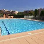 A Avec Acces Plage, Terrasse Et Parking - Fr-1-251-875 *