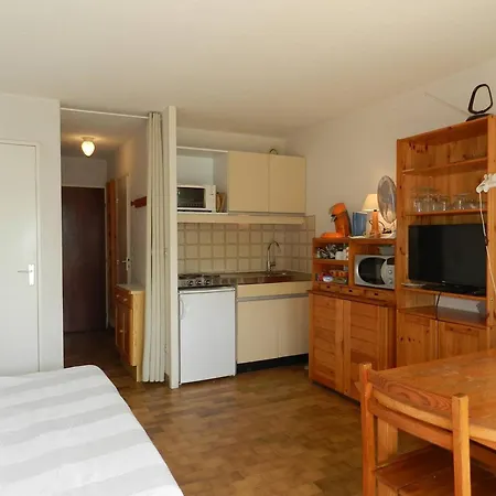 A Avec Acces Plage, Terrasse Et Parking - Fr-1-251-875 *