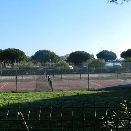A Avec Acces Plage, Terrasse Et Parking - Fr-1-251-875 * Bormes-les-Mimosas