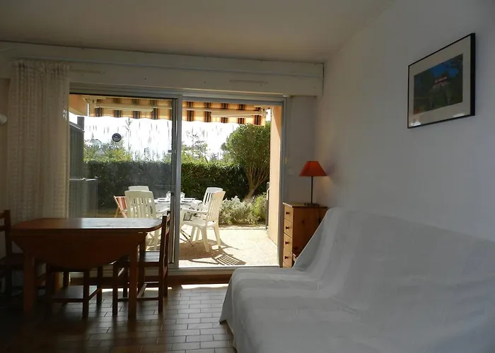 A Avec Acces Plage, Terrasse Et Parking - Fr-1-251-875 *