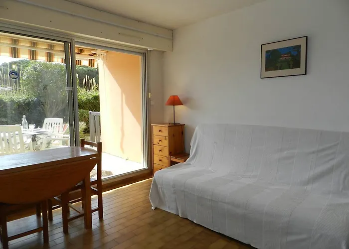 A Avec Acces Plage, Terrasse Et Parking - Fr-1-251-875